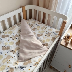 Set de lenjerie pentru patul bebelușului, 3 piese, design cu Ursuleț de pluș